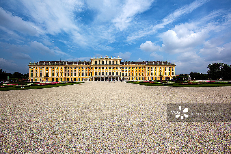 奥地利维也纳美泉宫的景色 汽车广告背景图图片素材