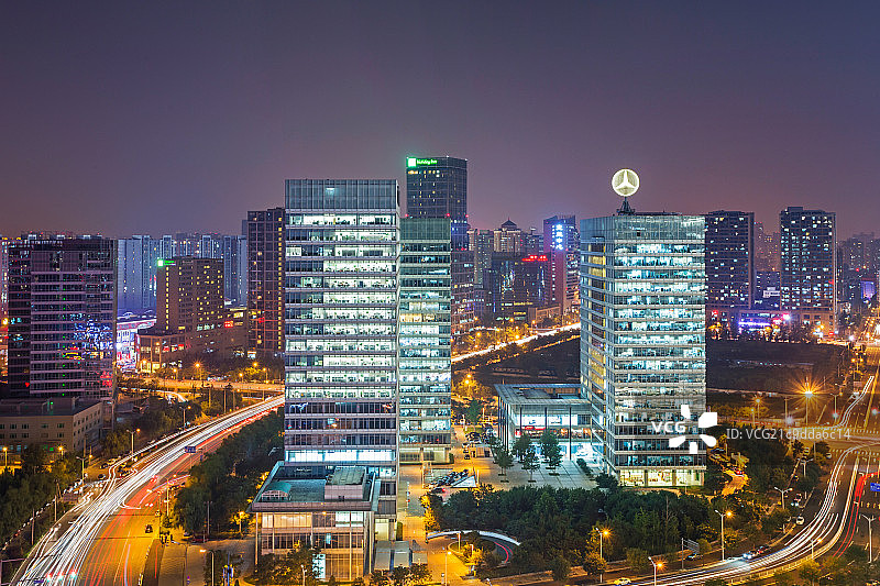 北京奔驰中国总部大厦图片素材