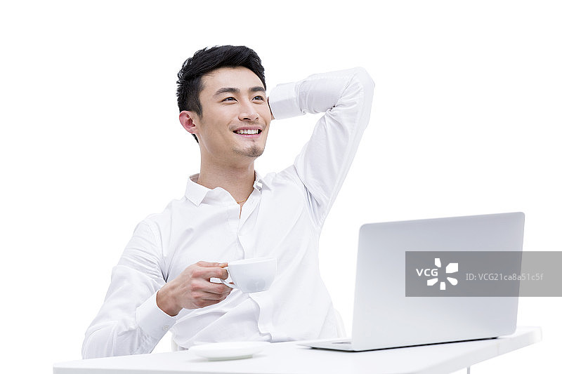 年轻商务男士喝咖啡图片素材