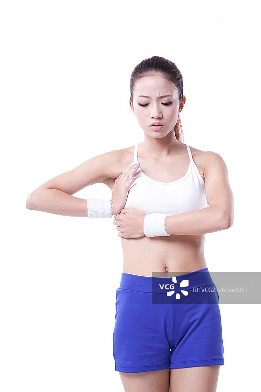 运动与胸部受伤图片素材