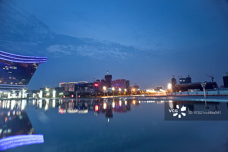 成都市环球中心夜景图片素材