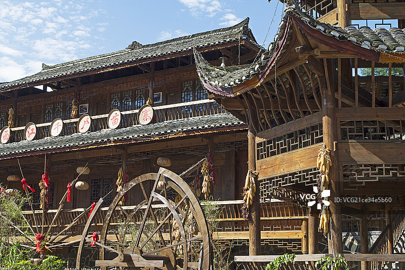 贵州苗寨吊脚楼图片素材