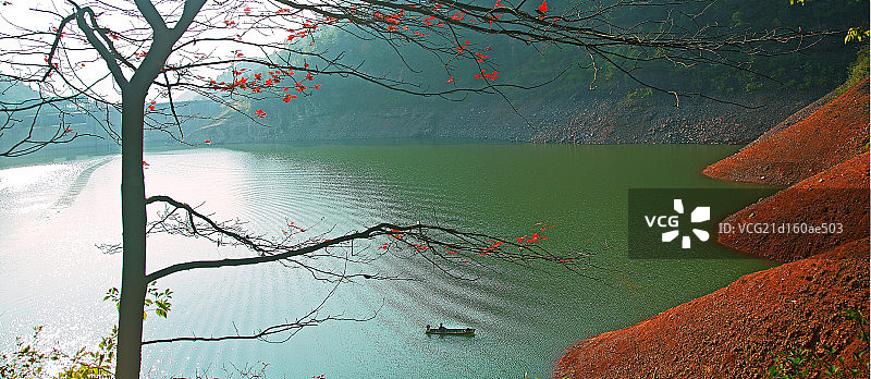 四川泸州水库秋色图片素材