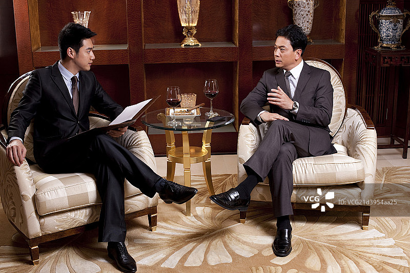 商务人士会谈图片素材