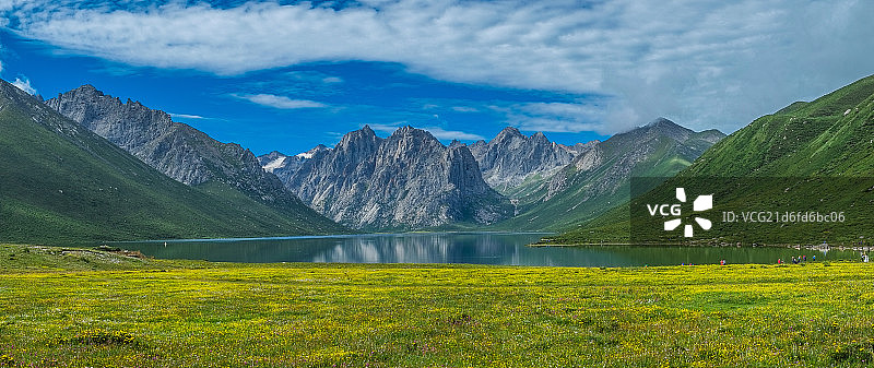 青海省久治县年宝玉则图片素材
