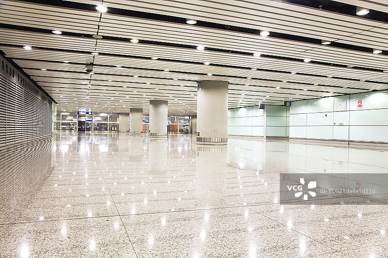 机场明亮的大厅图片素材