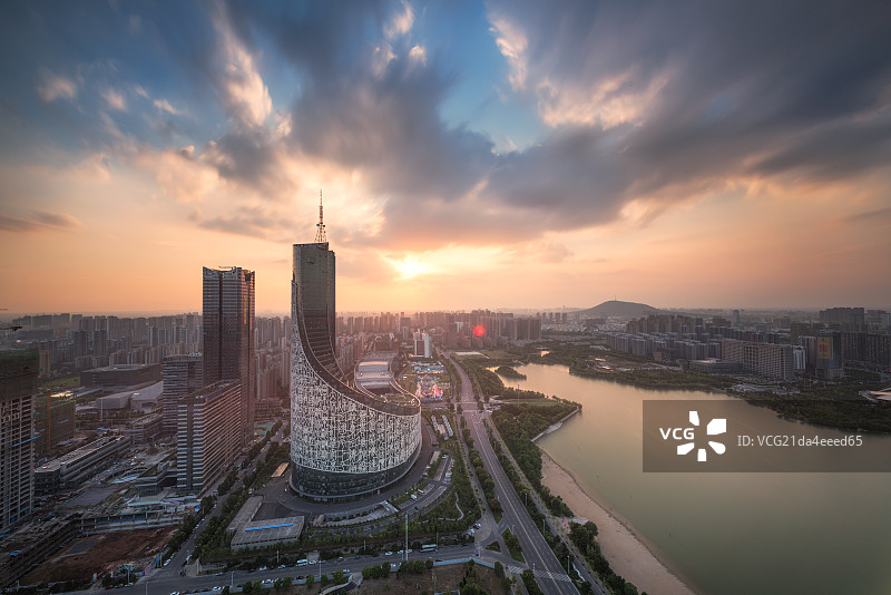 安徽省合肥市政务区天鹅湖图片素材