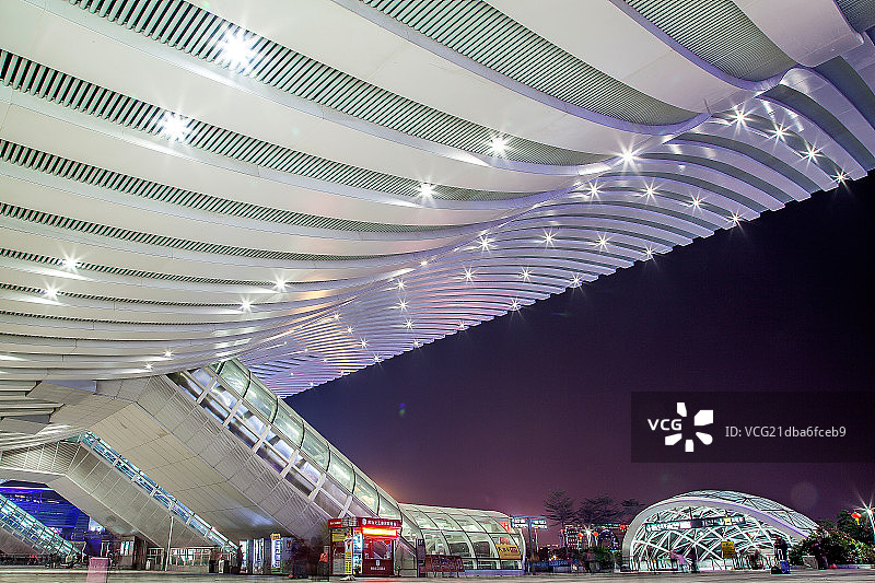 深圳北站夜景图片素材