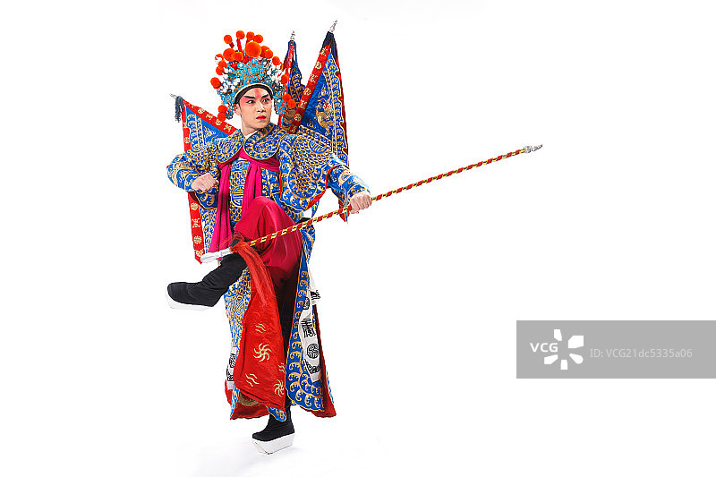 男京剧表演者在耍花枪图片素材