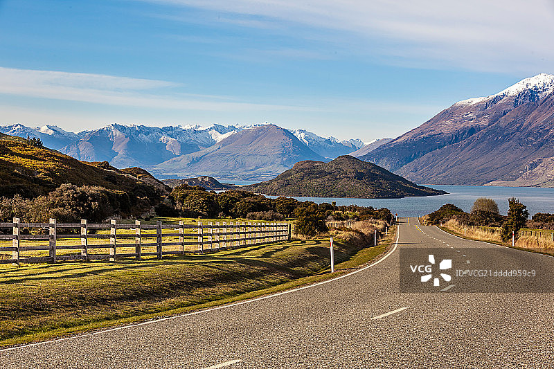 雪山天路图片素材