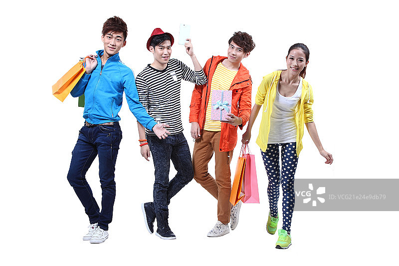 在一起娱乐的四个年轻人图片素材