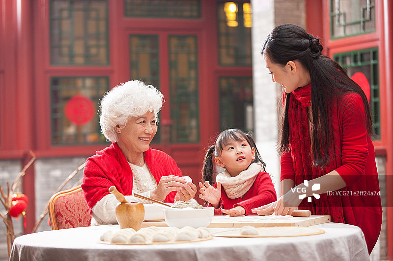 东方家庭过年图片素材