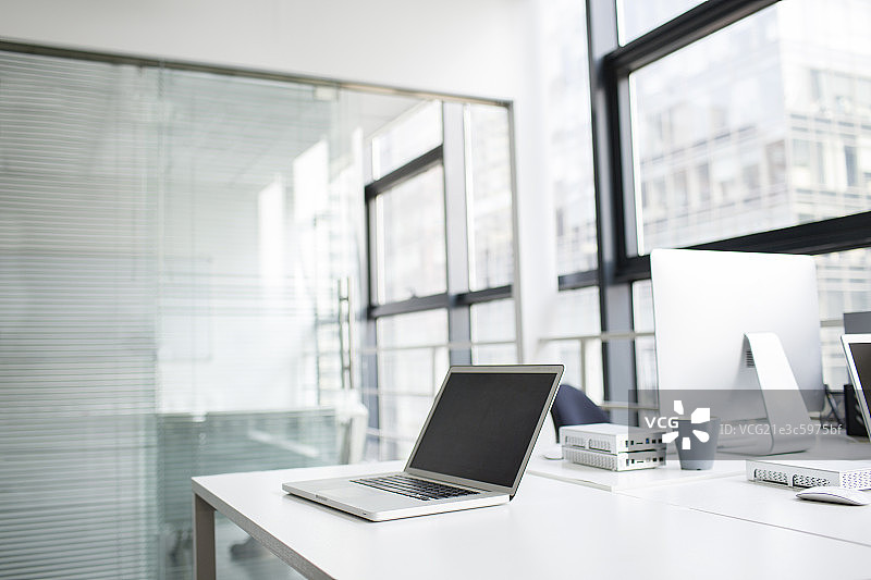 现代办公室内部图片素材