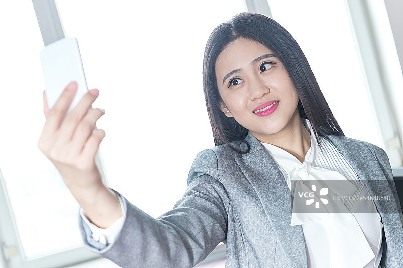 年轻商务女性图片素材