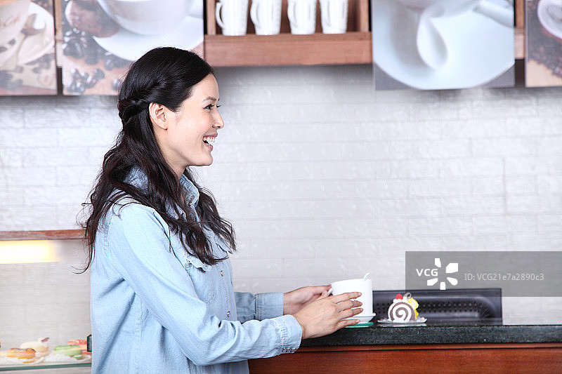 喝咖啡的顾客图片素材