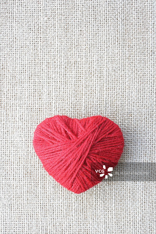 毛线编织的心图片素材