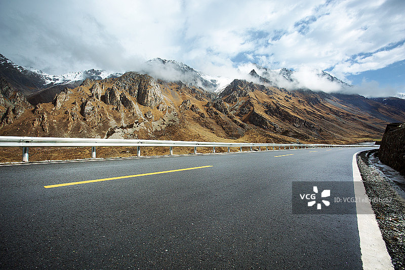 连绵山谷图片素材