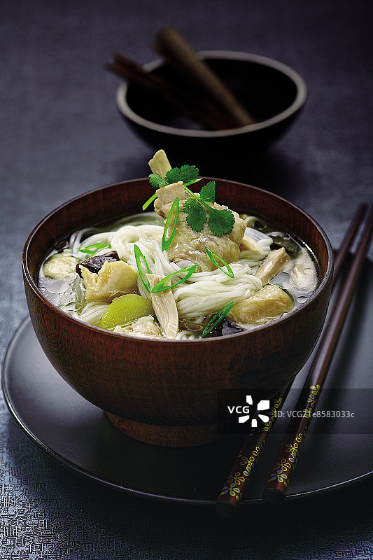 鸡汤龙须面图片素材