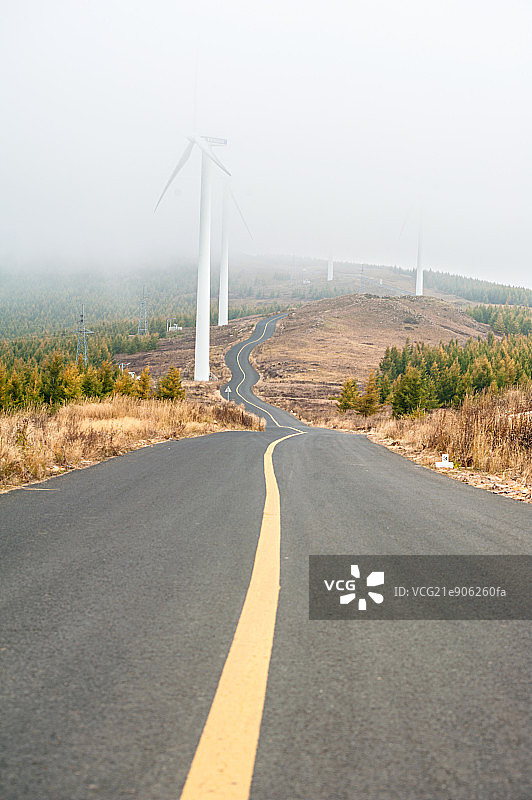 秋日的河北张家口草原天路图片素材