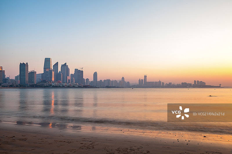 海湾现代建筑群图片素材