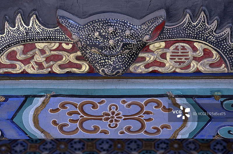 Mythical Bat in the Summer Palace图片素材