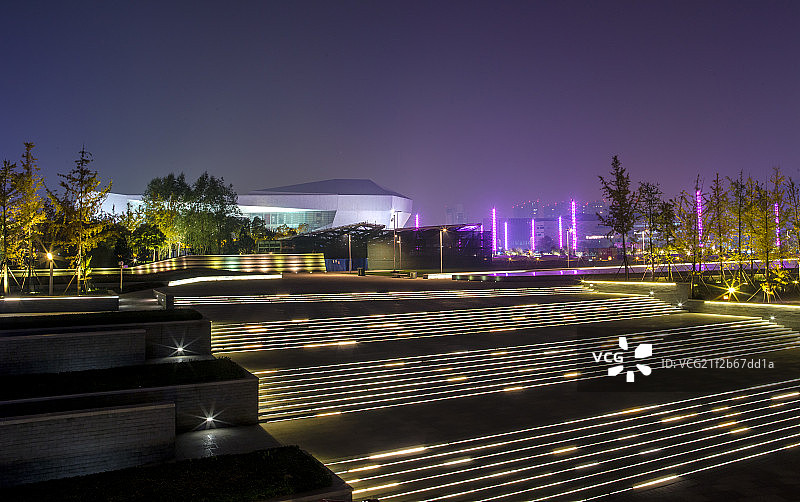 太原市长风商务区文化岛夜景图片素材