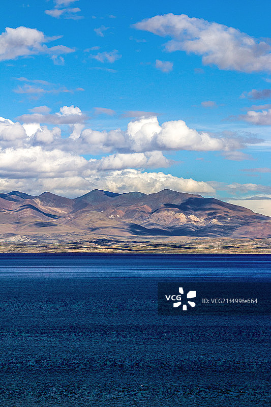 西藏阿里羊卓雍错美丽自然风光图片素材