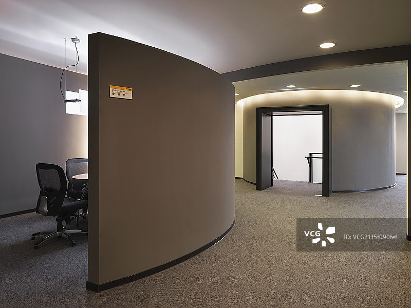 Spacious foyer in an office图片素材