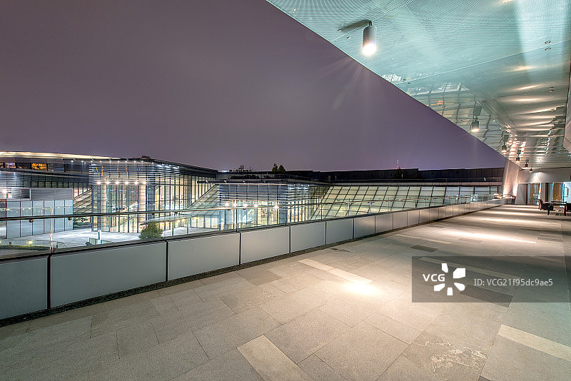 商业中心建筑夜景图片素材