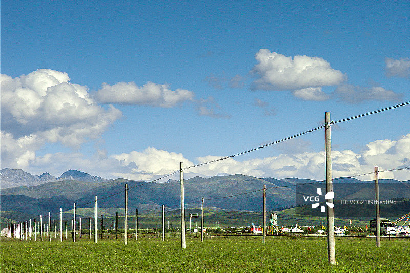 高原 草原 公路 景观图片素材