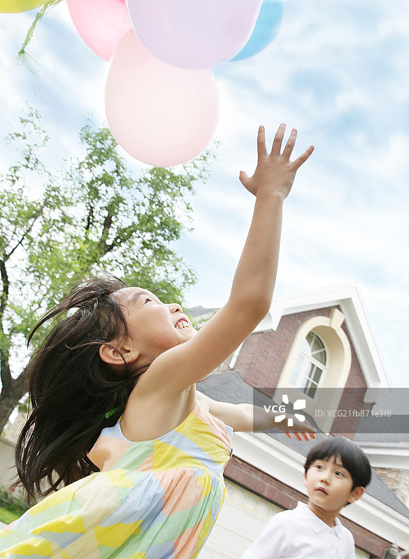 快乐儿童玩耍图片素材