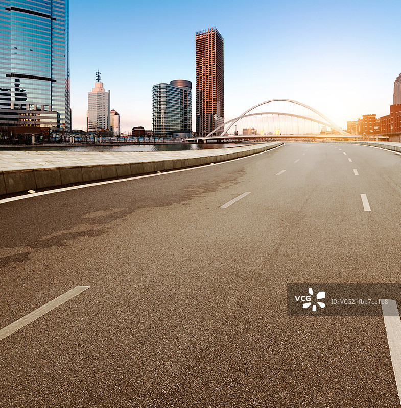 汽车广告背景，城市风光图片素材