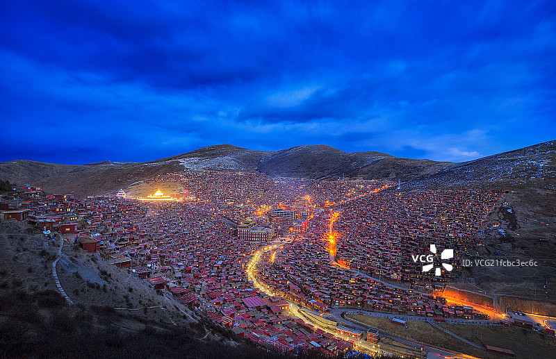 五明佛学院夜景图片素材