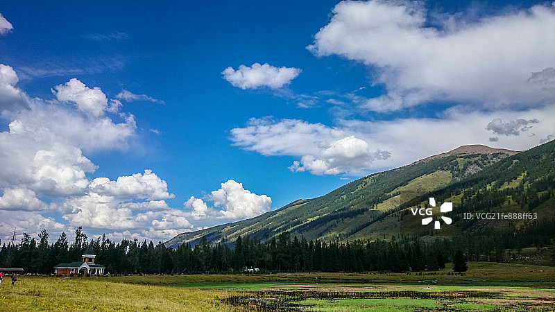 新疆喀纳斯湖自然风光图片素材