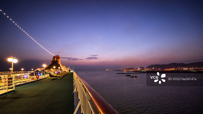 高清越南下龙湾地标风光图片素材