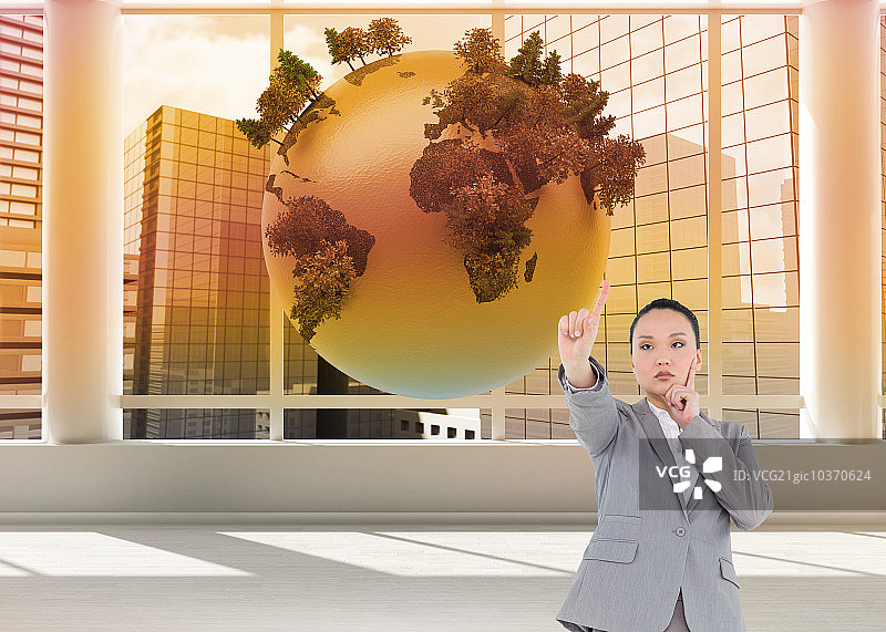 沉思的亚洲女商人指示合成图图片素材