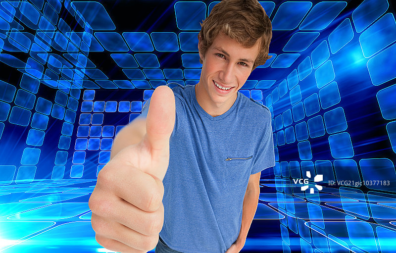 鱼眼镜头下的男学生点赞合成图图片素材