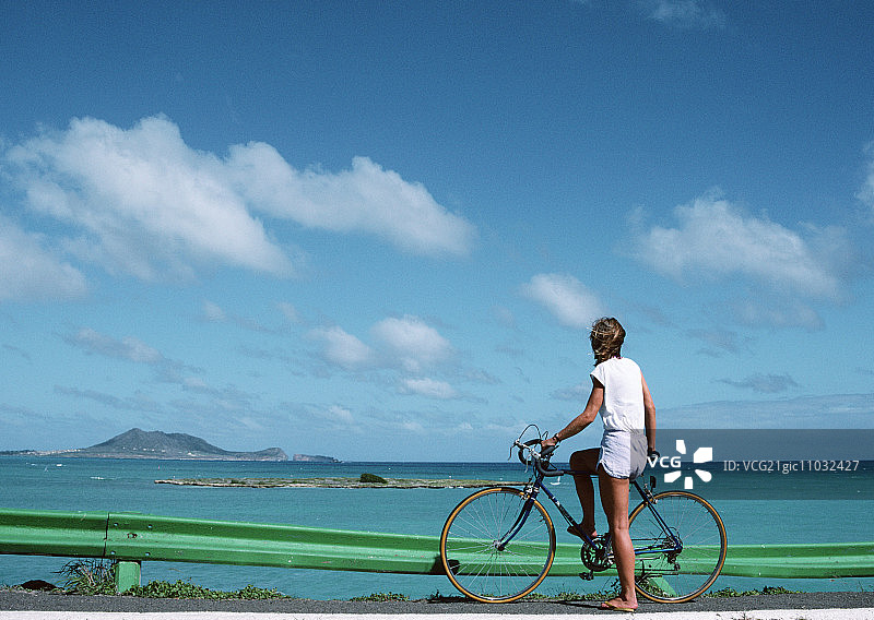 骑自行车图片素材