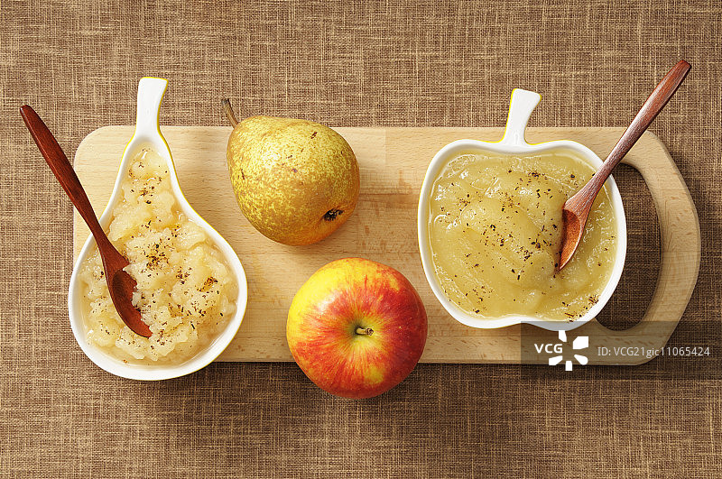 炖梨和炖苹果图片素材