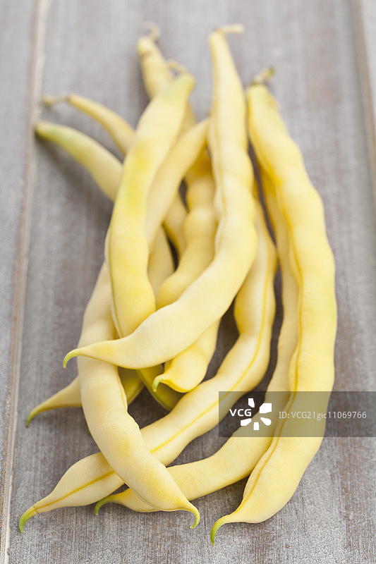 木碗里的黄豆图片素材