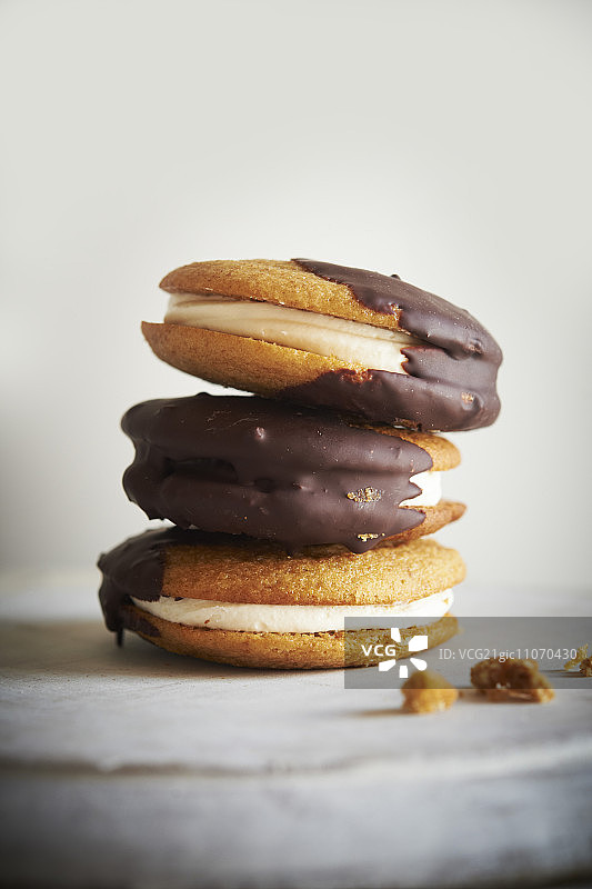 半蘸巧克力月亮派图片素材