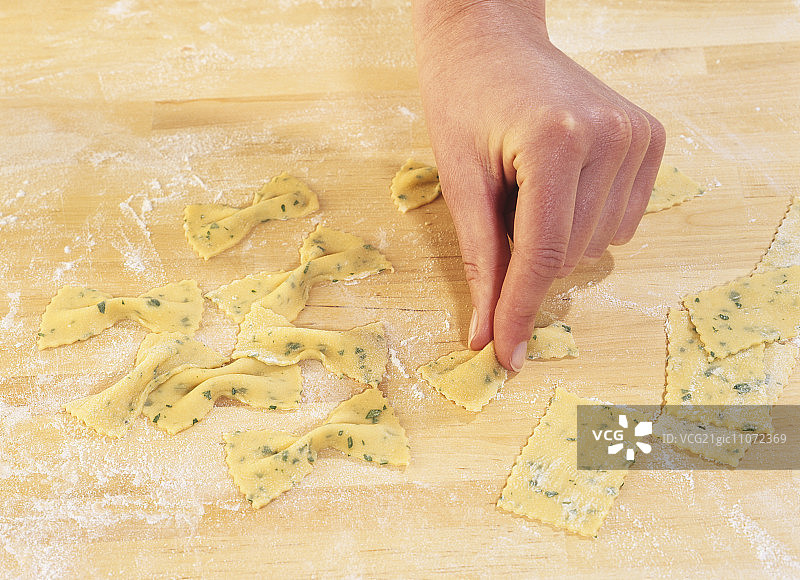 制作香草蝴蝶面图片素材