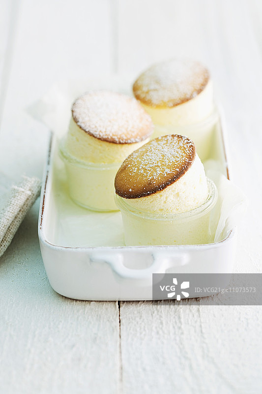 糖粉夸克舒芙蕾图片素材