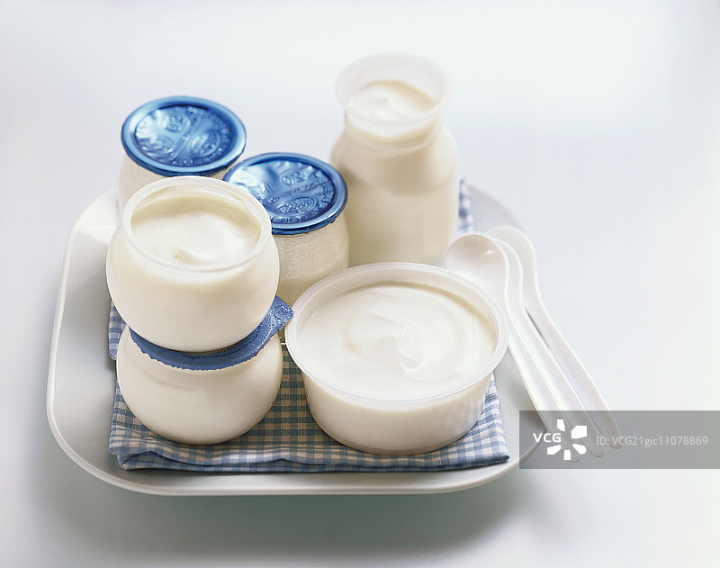 罐装原味酸奶图片素材