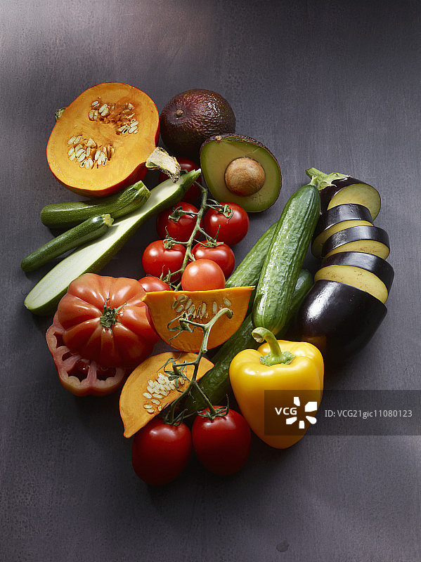 以夏季蔬菜为主题的静物图片素材