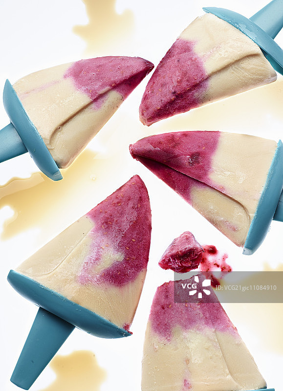 自制覆盆子玛奇朵冰棒图片素材