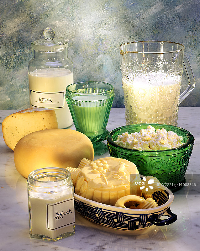 乳制品、奶酪和黄油静物图片素材