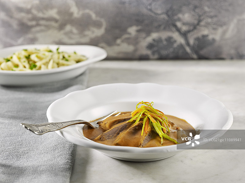 蔬菜条心炖肉图片素材