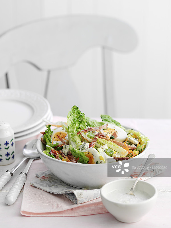 培根鸡蛋科布沙拉（美国）图片素材