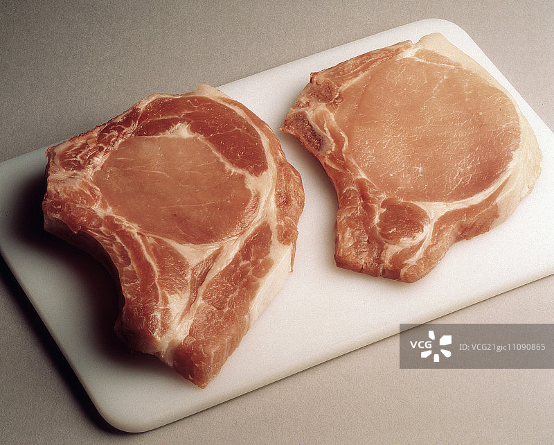 两块猪肋排图片素材